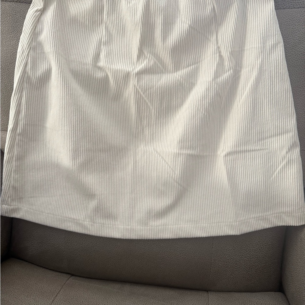 Elegant Cream Mini Skirt